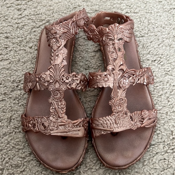 Melissa + Campana Barroca Jelly Sandal Rose Gold. - Picture 2 of 5
